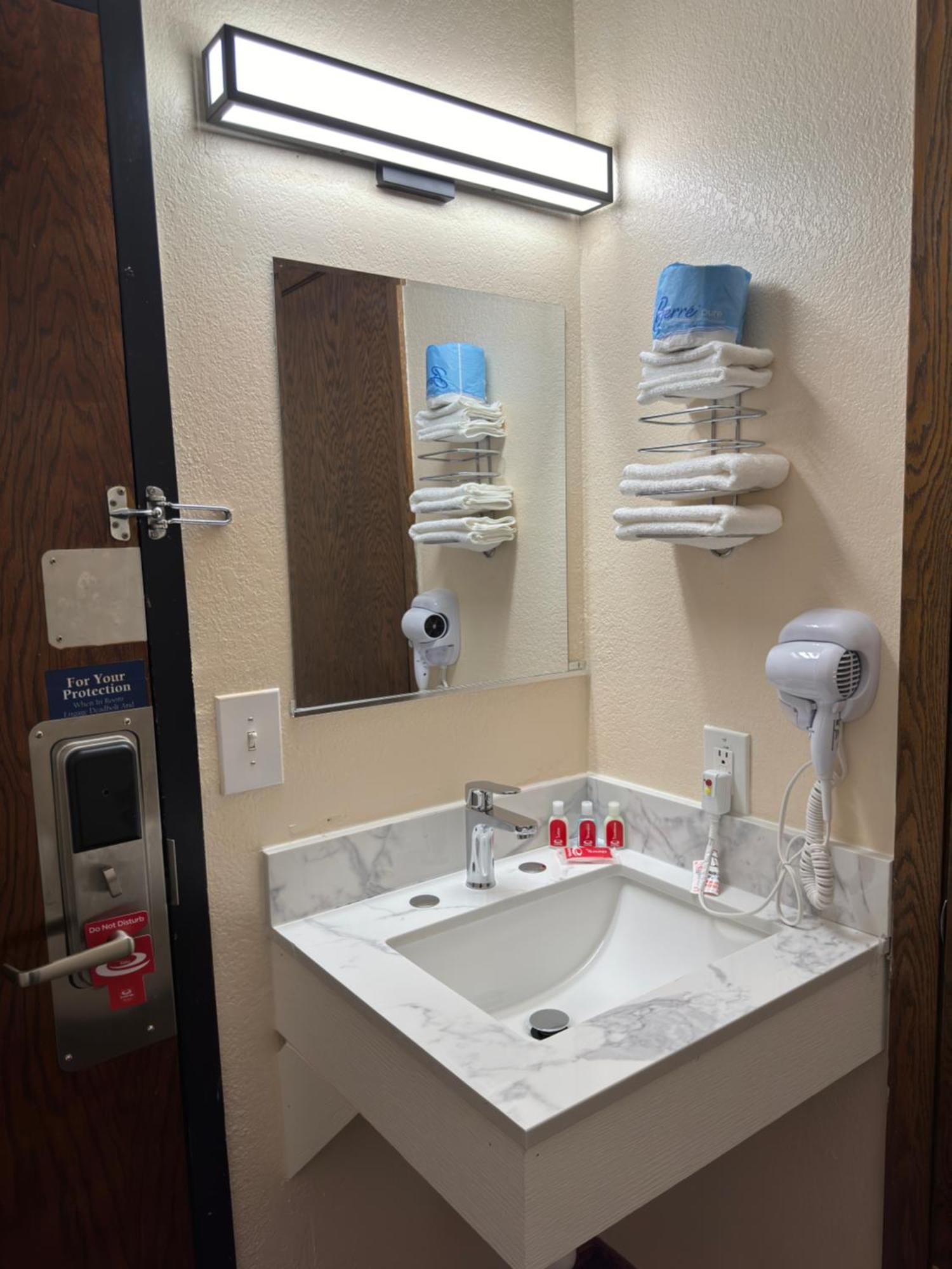 Econo Lodge Waite Park المظهر الخارجي الصورة